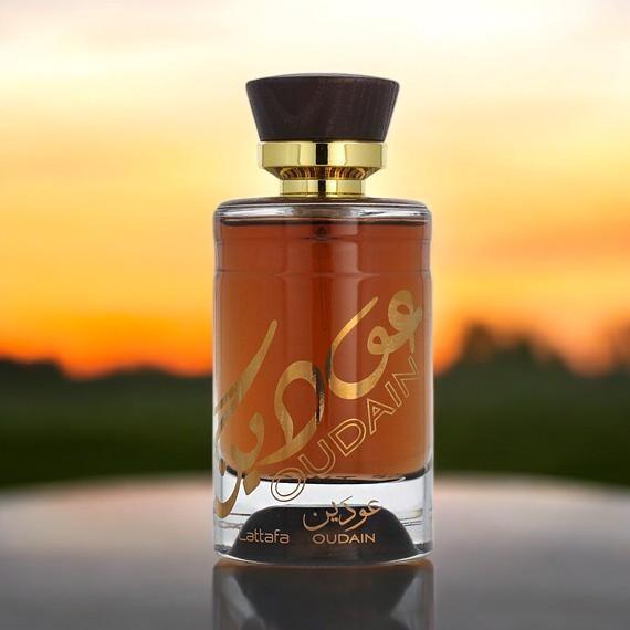 Lattafa Oudain Eau de Parfum Spray  3.4 oz