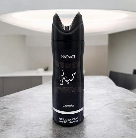 Lattafa Perfumes | Hayaati | Men's Body Spray | - Bergamot and Apple Fragrance - (200ml) Black Can Spray
