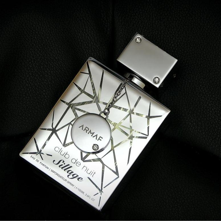 Club De Nuit Sillage